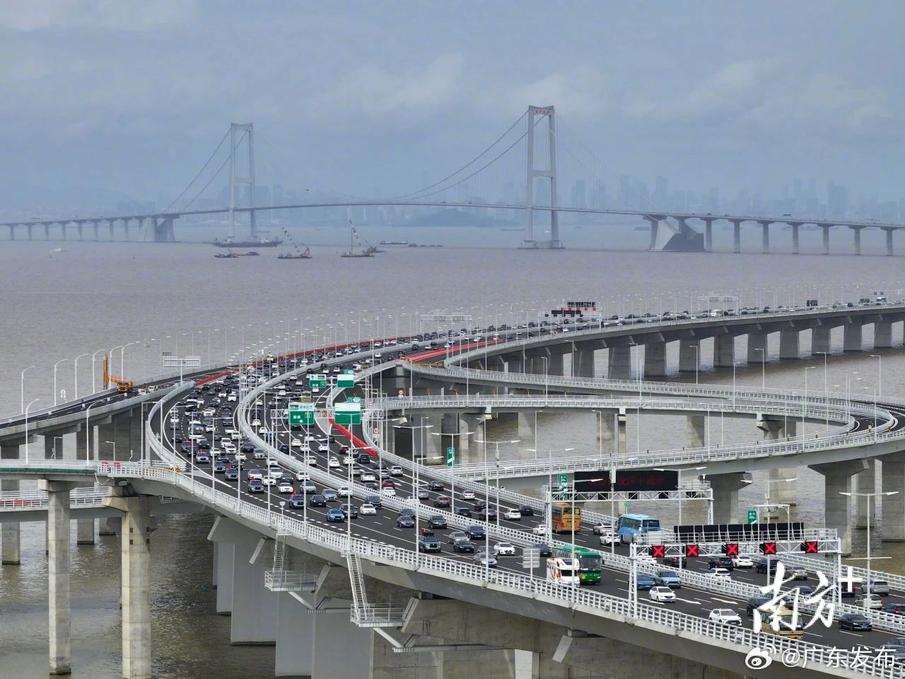 深中通道正式通車流量分析與展望，未來趨勢(shì)展望及影響評(píng)估