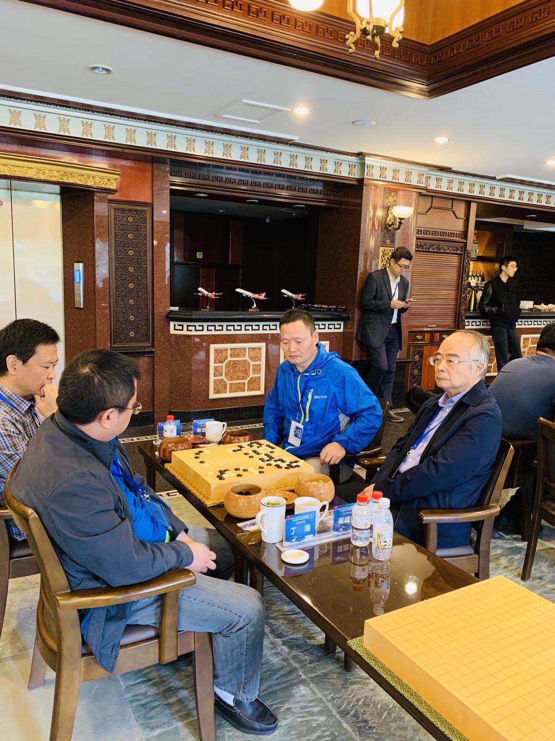 最新圍棋新聞聚焦，賽場(chǎng)動(dòng)態(tài)與棋手風(fēng)采