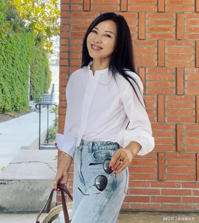 52歲來(lái)女士的最新生活篇章揭秘