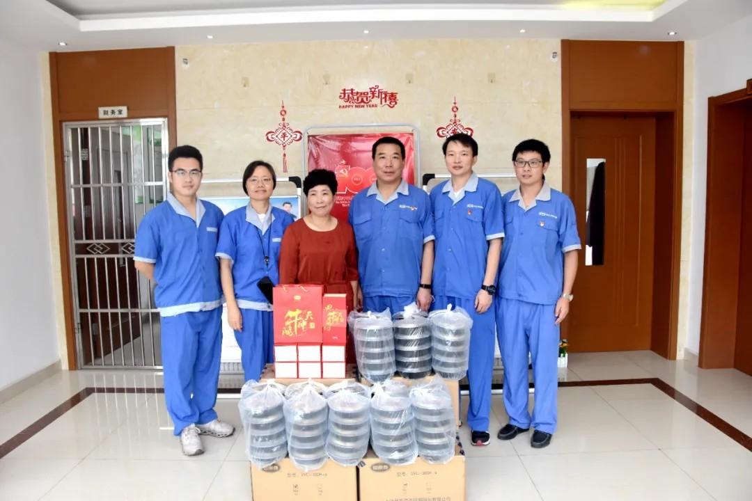 鴻牛最新動態(tài)，引領(lǐng)科技創(chuàng)新，塑造未來視界